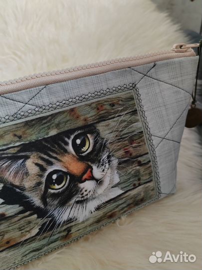 Косметичка на молнии с котом