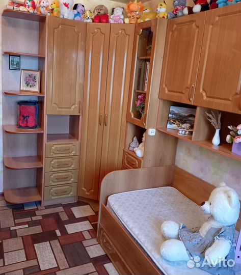 Спальный гарнитур подростковый б/у