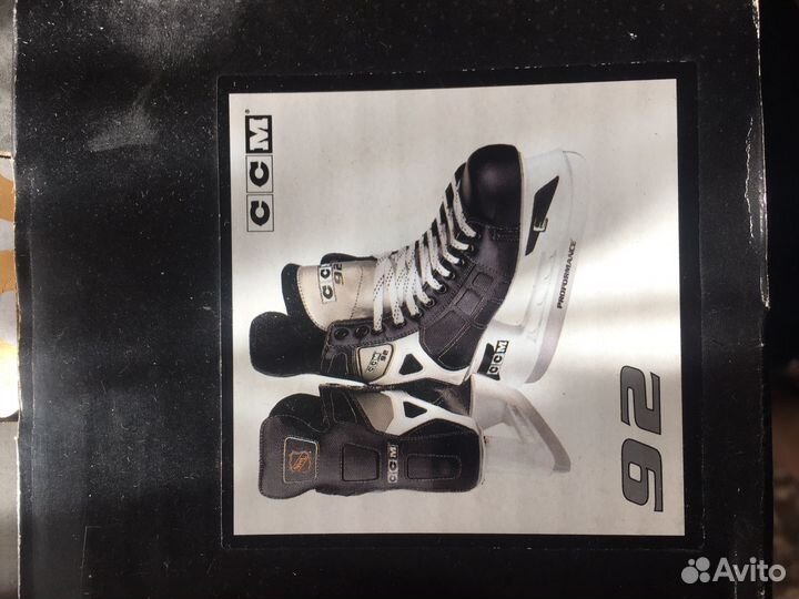 Коньки хоккейные CCM