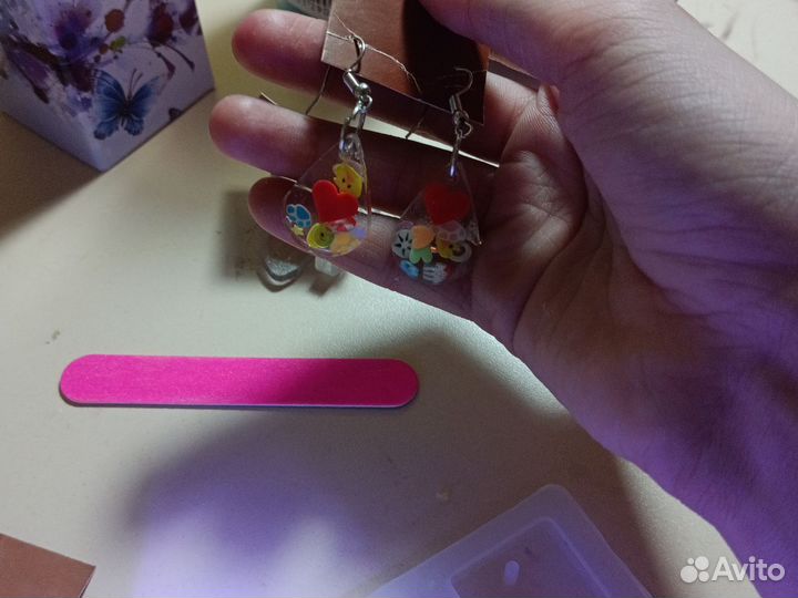 Серьги из смолы