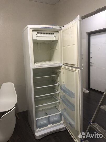 Холодильник б/у