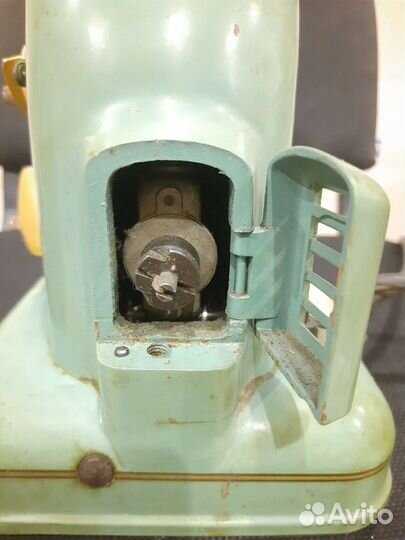 Швейная машина бу