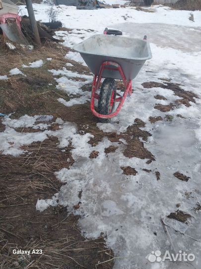 Тачка садовая