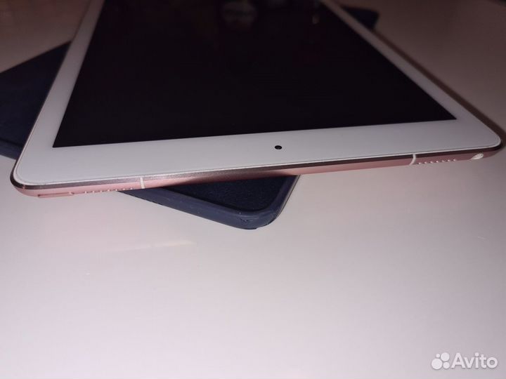 iPad pro 9 7 wifi + cellular 32 Gb