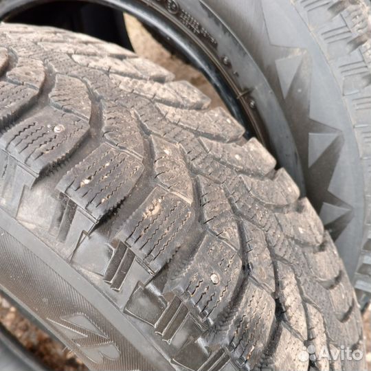 Bridgestone Blizzak Spike-01 195/65 R15 T