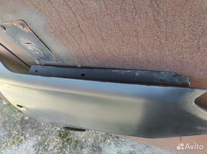 Пластиковое крыло Лада Гранта/Калина 2