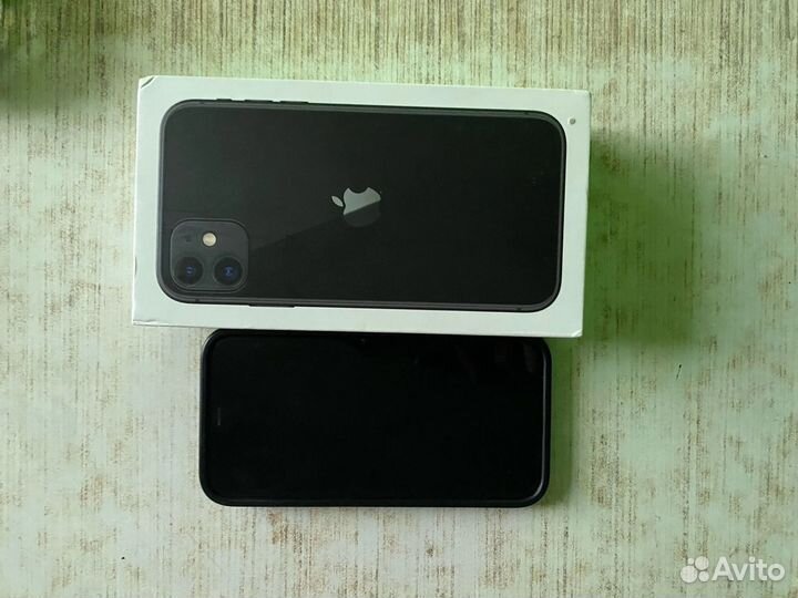 iPhone 11, 64 ГБ
