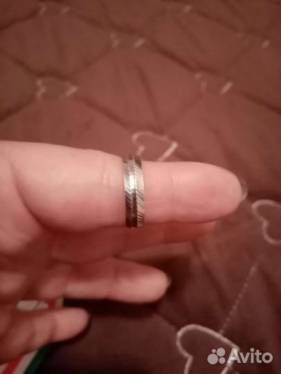 Серебряные серьги и кольцо