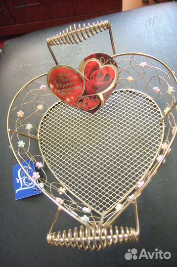 Корзинка-сердце подарочная ажурная новая