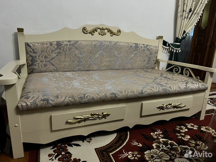 Кровать тахта