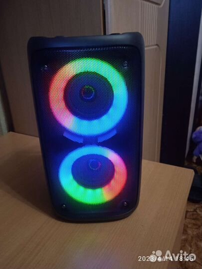 Блютуз колонка