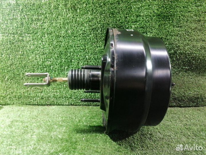 Вакуумный усилитель тормозов Toyota Crown JZS179