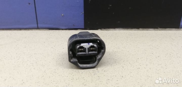Разъем Avensis II 2003-2008