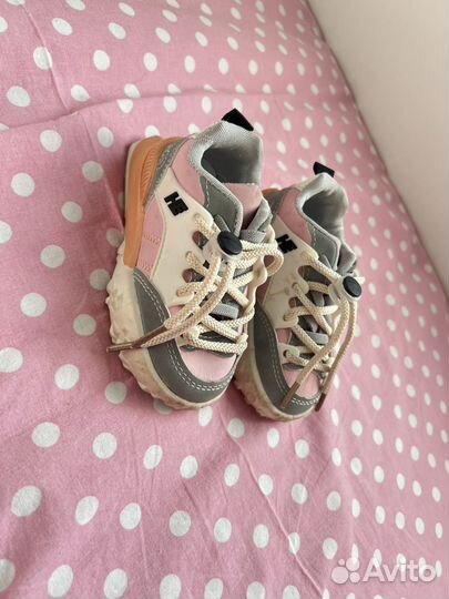 Кроссовки детские
