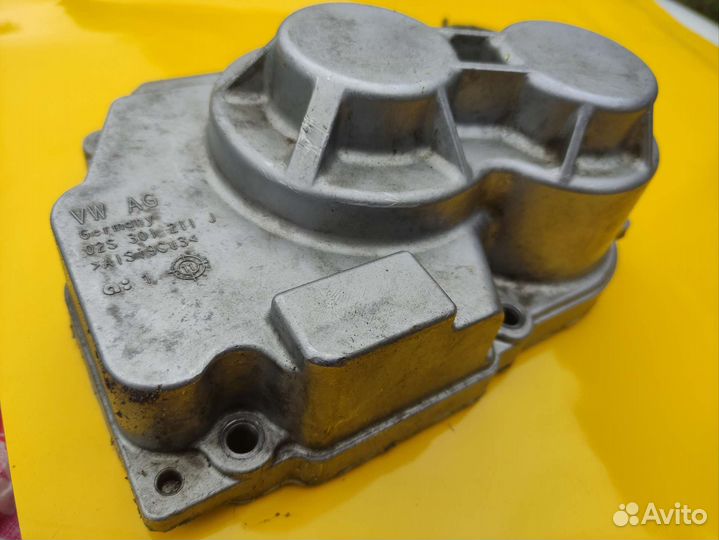 02S301211J Крышка 5-6 передачи 02SMQ250