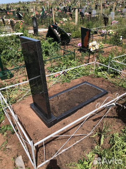 Гранитные памятники оптом и в розницу