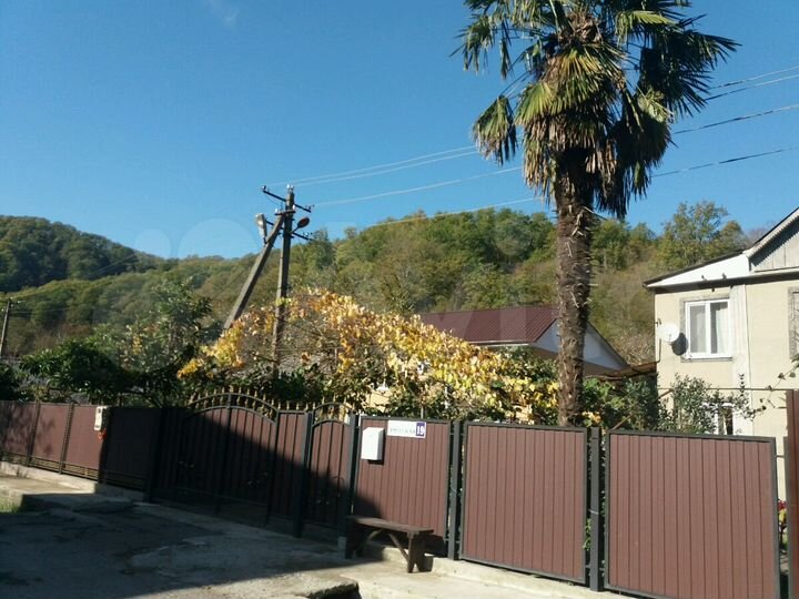 Дом 160 м² на участке 4 сот.