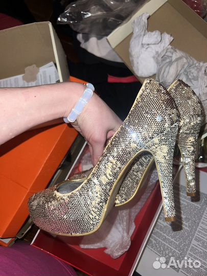 Туфли золотые 40