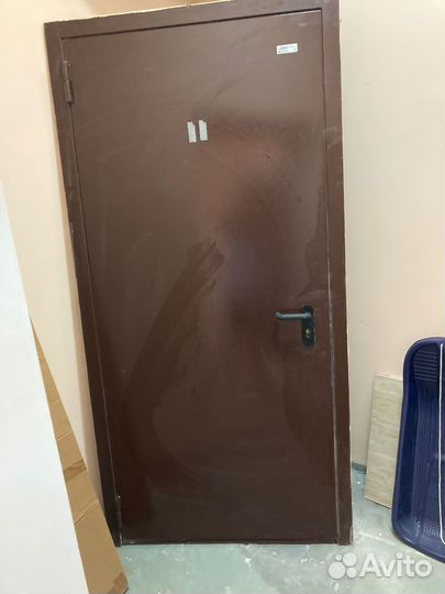 Дверь металлическая противопожарная бу