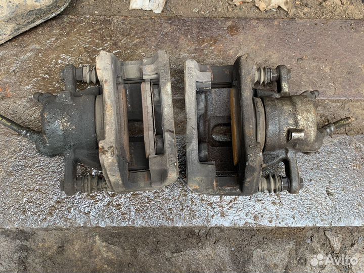 LADA vesta суппорт передний