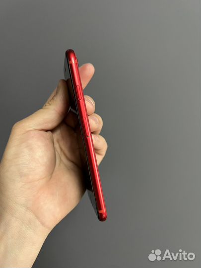 iPhone 8, 64 ГБ