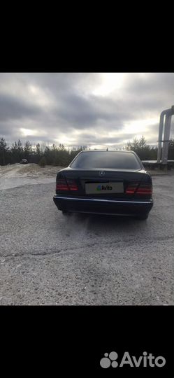 Mercedes-Benz E-класс 2.4 AT, 2001, 300 000 км