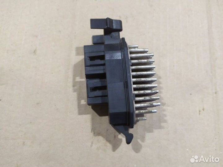 Резистор отопителя Renault Fluence K4MV838 2010