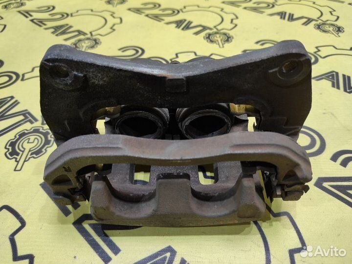 Суппорт передний правый Subaru Legacy BLE EZ30D