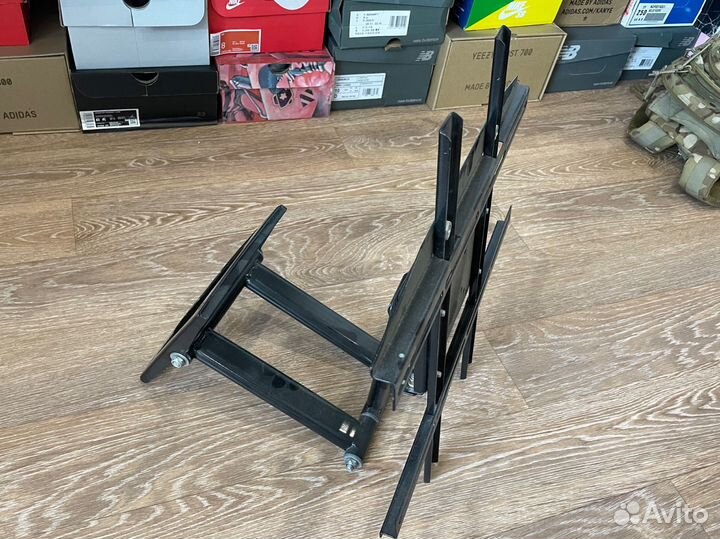 Продам кронштейн