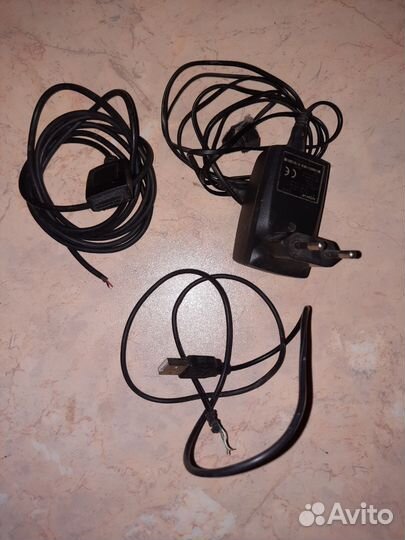 Адаптер, блок питания, зарядка для телефона б/у