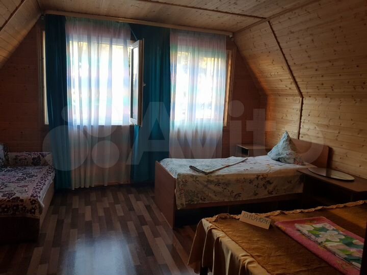 Комната 16 м² в 3-к., 2/2 эт.