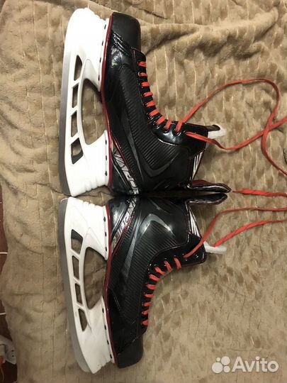 Хоккейные коньки bauer