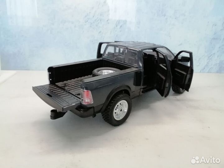 Модель автомобиля RAM
