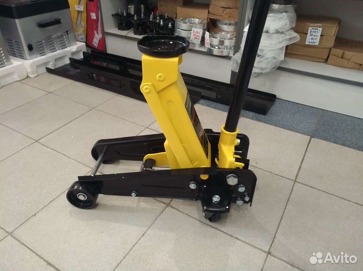 Домкрат гидравлический подкатной однопоршневой 3 т