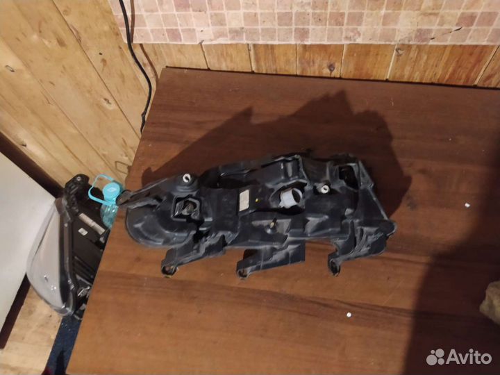 Противотуманная фара правая Hyundai i40 2015 LED