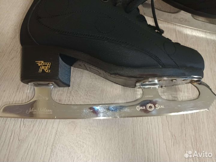 Фигурные коньки risport royal