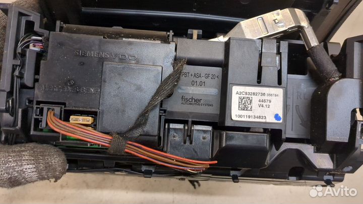 Дисплей компьютера Mercedes C W204, 2010