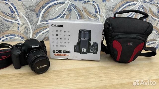 Новый Canon eos 600d kit EF-S 18-55mm f/3.5-5.6 IS