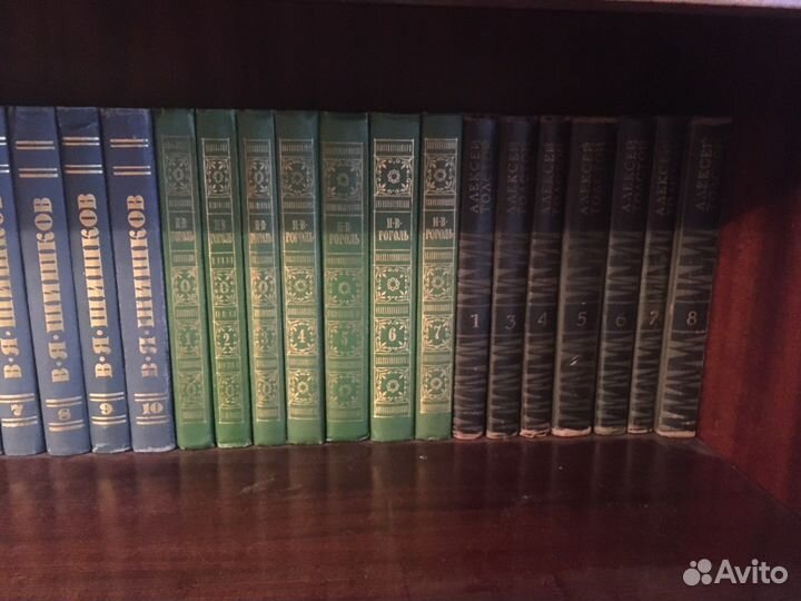 Книги Лесков,Толстой,Марк Твен,Шолохов,Горький