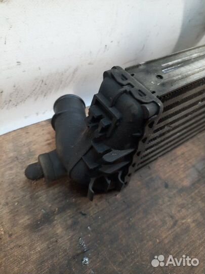 Интеркулер Mini Cooper хэтчбэк 3 дв. 1.4 1ND 2005