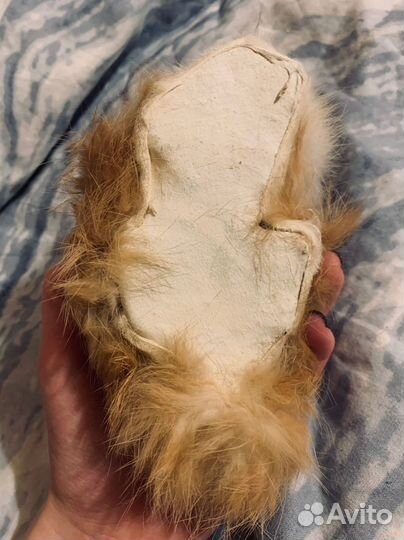 Пушистый зайчик из мягкого искусственного меха