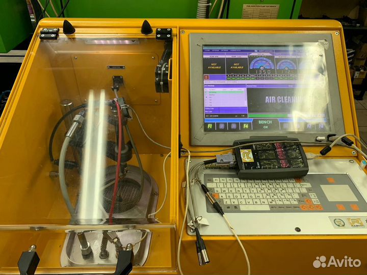 Топливная форсунка Mercedes 0445110207