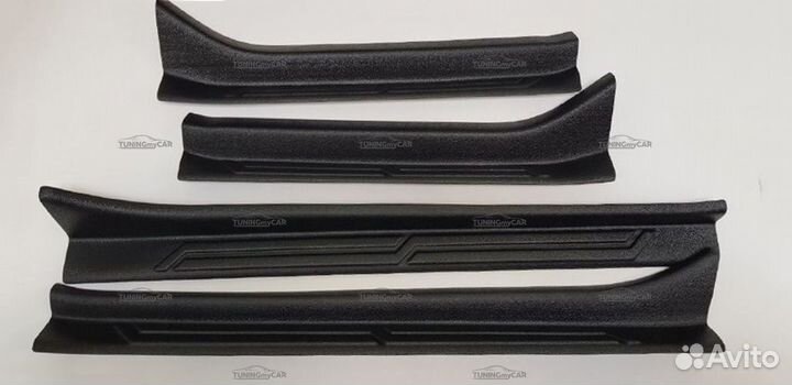 Накладки на пороги Лада Гранта 2018+ лифтбек