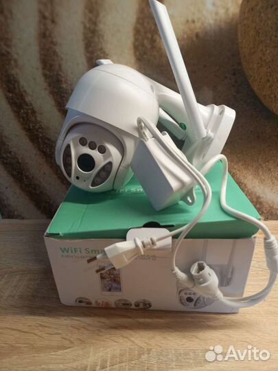 Поворотная IP камера видеонаблюдения smart camera