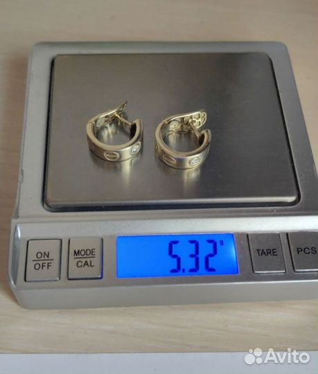 Золотые серьги Cartier с бриллиантами