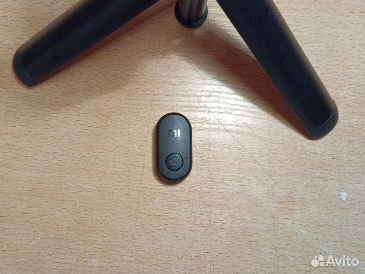 Селфи палка xiaomi с bluetooth