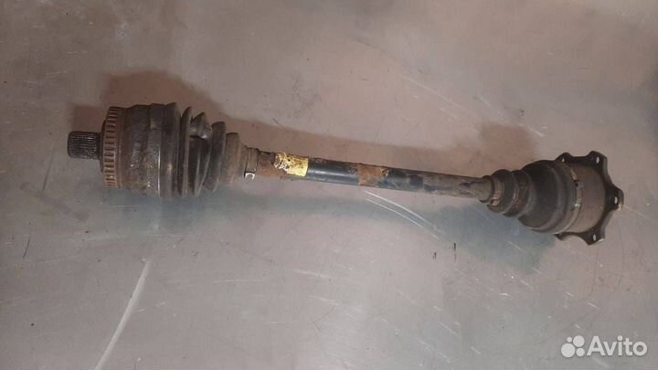 Полуось передняя левая Volkswagen Passat B5 1999