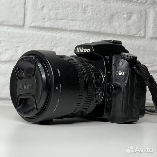 Nikon D90 kit 18-105 mm 22888 кадров