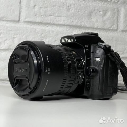 Nikon D90 kit 18-105 mm 22888 кадров