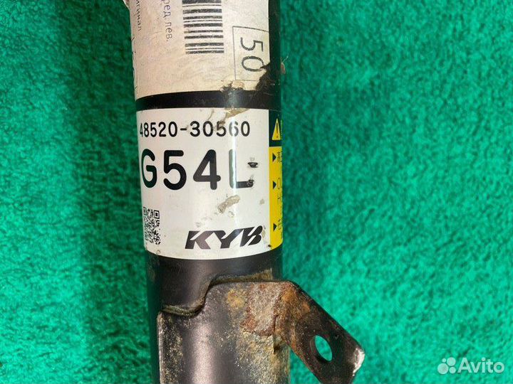 Амортизатор подвески передний левый Lexus Gs350